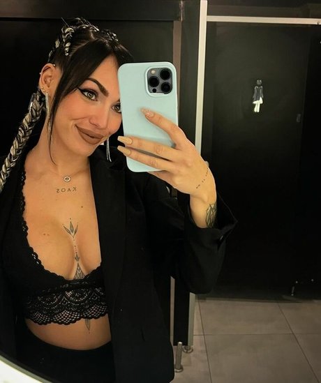 iree c13 OnlyFans-Post