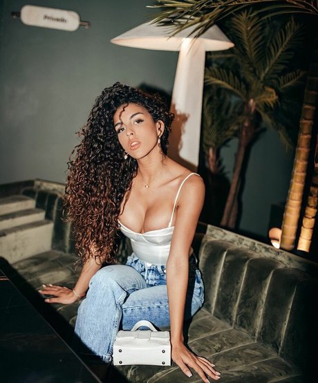 Zoe Bayona Heiße OnlyFans Inhalte