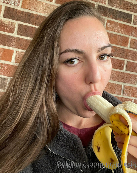 nurse lexie Nacktbilder von OnlyFans