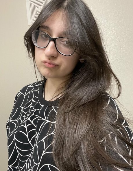 FloriGoAway OnlyFans-Leak