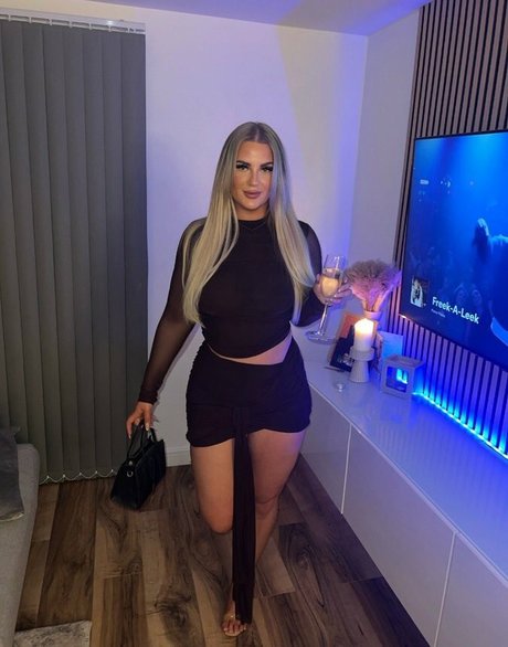 itskellyanne OnlyFans Sex Leak