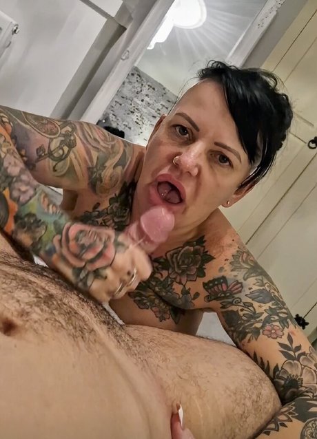 Louise Brereton Nacktbilder auf OnlyFans