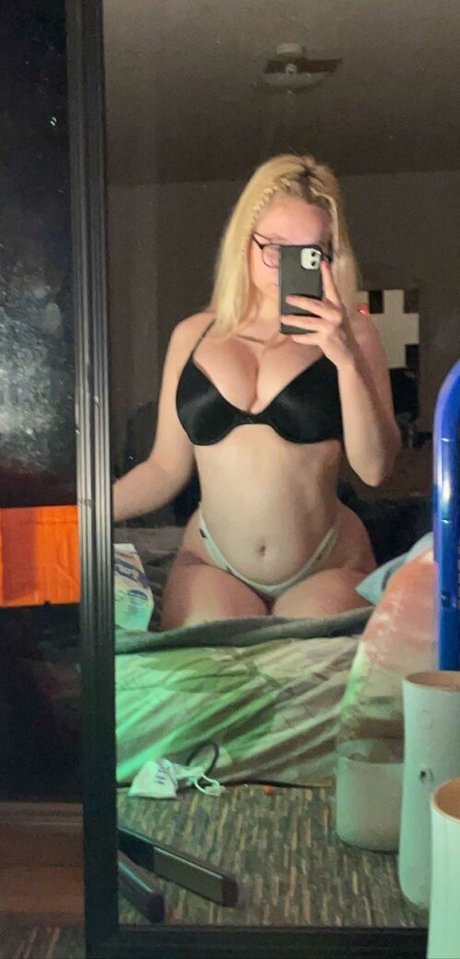 Xfume OnlyFans geleakte Pornografie