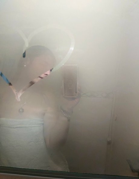 aniwan OnlyFans Brüste Bild