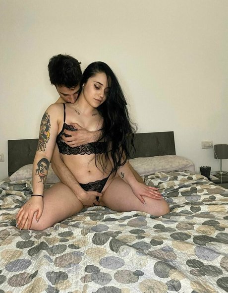 diretuttoedipiu Heiße OnlyFans Inhalte