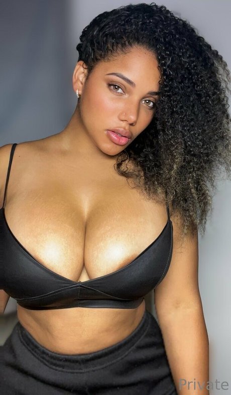 kixxy vip OnlyFans Pornografie