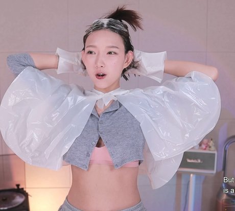 leelate Nacktbilder von OnlyFans geleakt