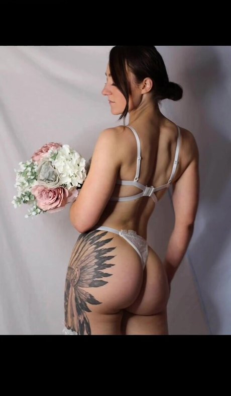 Lana Campbell Nackt auf OnlyFans