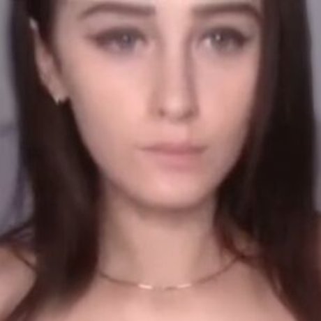 Natural Uniboobs NurlyFans-Pornos