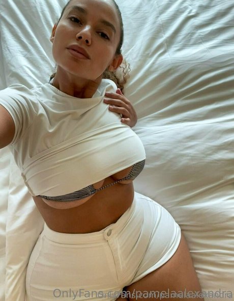 pamelaalexandra OnlyFans Inhaltstyp