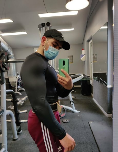 growingthick OnlyFans explizite Inhalte