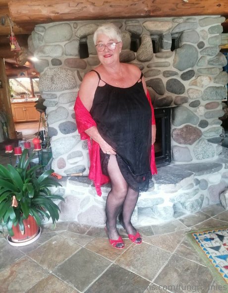 fungrannies OnlyFans geleakt
