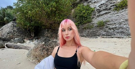 lolaa fansvip Nacktbilder OnlyFans