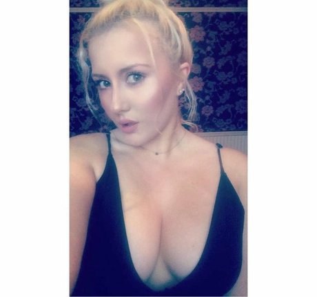 Bethany Koko Nackt auf OnlyFans Leaks