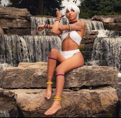 Juliet Cascaii OnlyFans X