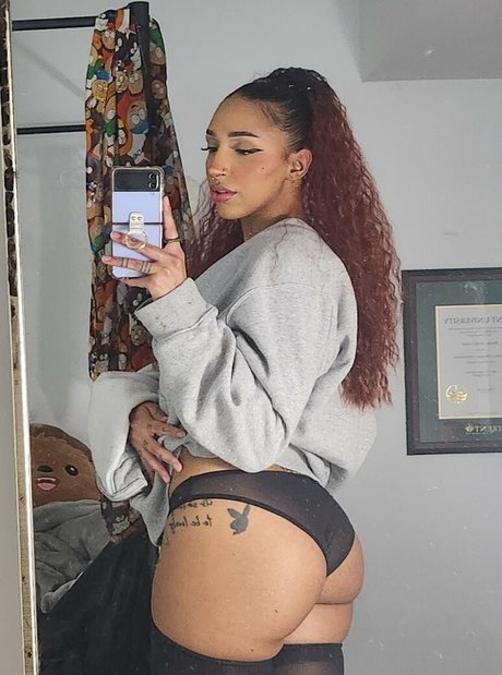 Juliet Cascaii OnlyFans