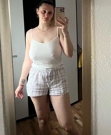 Elena Patronella OnlyFans-Model