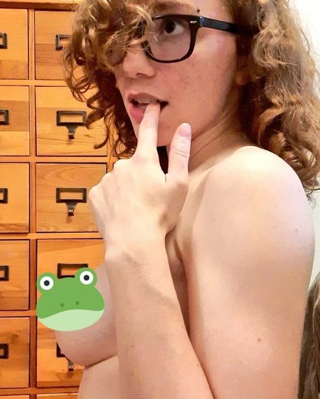 asiatische reife onlyfans schön nackt Hinter-den-Kulissen