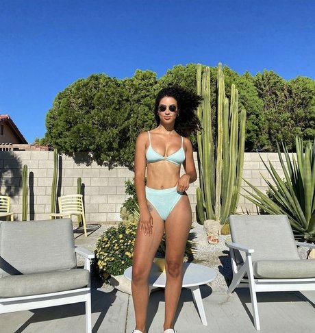 Christina Santini OnlyFans Leaj