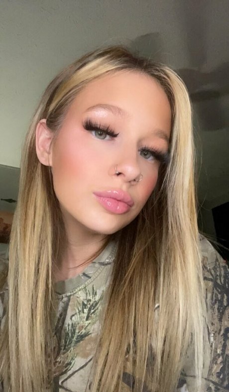 madinoelll OnlyFans Nacktbilder geleakt