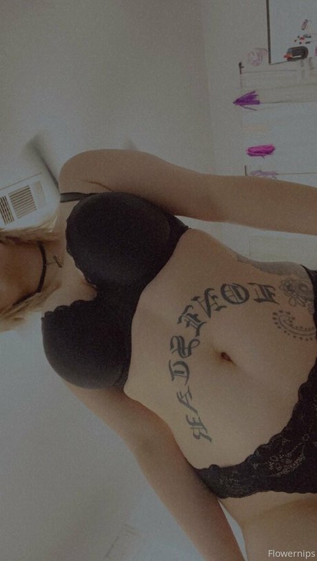 flowernipsx OnlyFans kostenlos