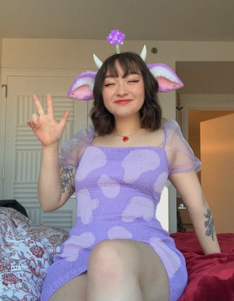 Mxmtoon OnlyFans NSFW