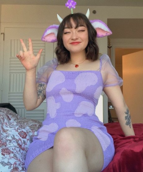 Mxmtoon Brüste OnlyFans