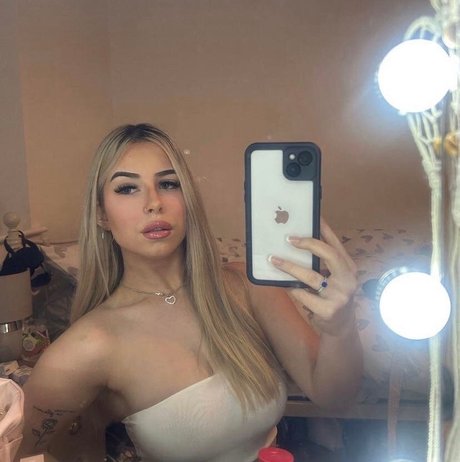 Lucy Scales OnlyFans-Bild