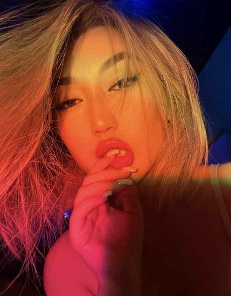 Jin ray Nackt auf OnlyFans