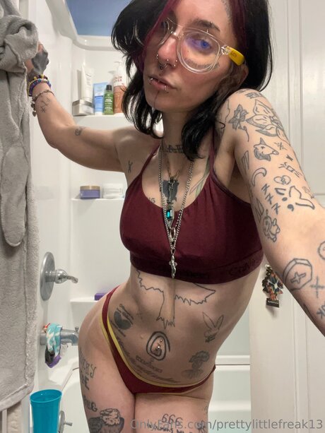 prettylittlefreak13 OnlyFans Leaks Nacktbilder