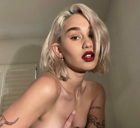 Emily H Nacktbilder geleakt OnlyFans geleakt