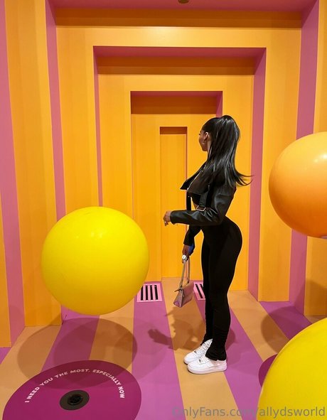 allydsworld OnlyFans gratis