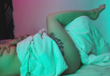 roeschach Titten OnlyFans