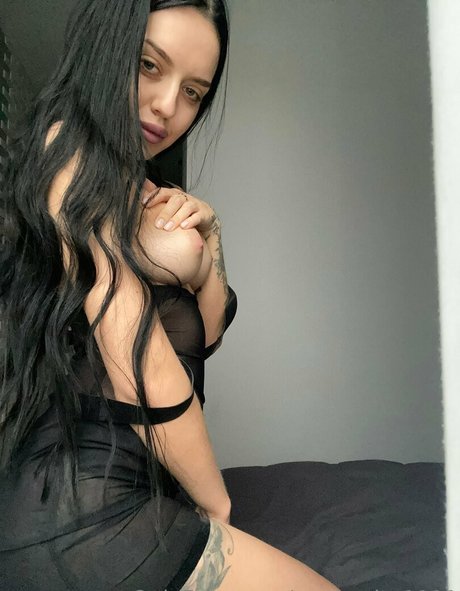 margarita1111 OnlyFans Strip