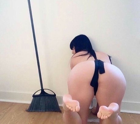 Latina Twin Sisters Leaked OnlyFans