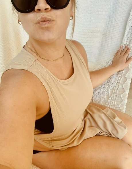 yournurse amber Nacktbilder von OnlyFans geleakt