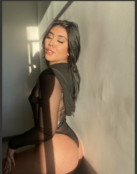 Charlote Rouge OnlyFans Arsch Leak