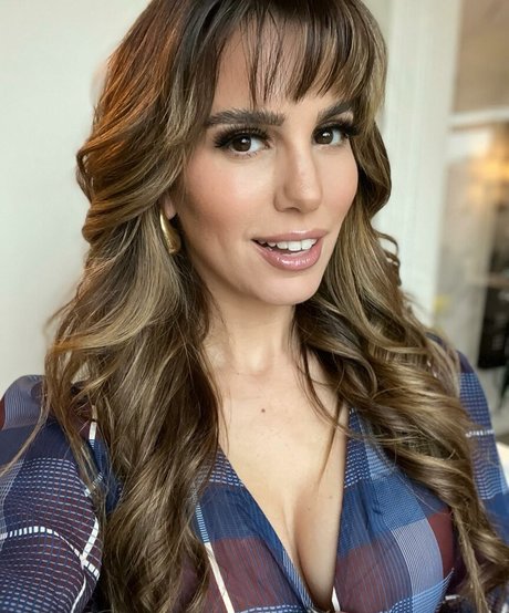 Christy Carlson Romano OnlyFans Porno