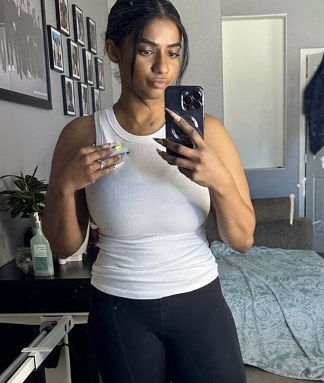 MzKora Nacktbilder von OnlyFans