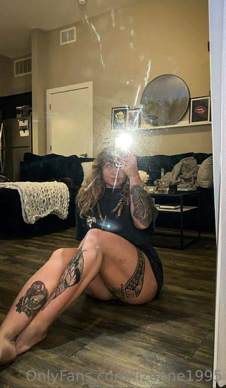 lizanne1995 OnlyFans Mega