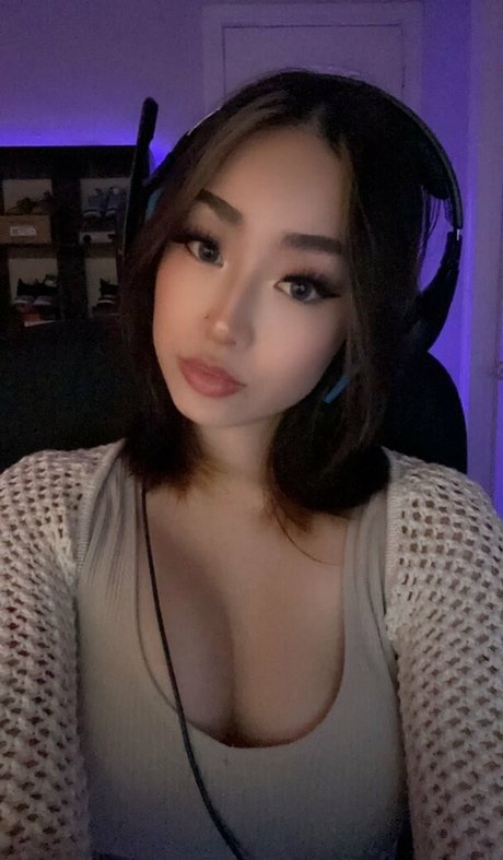 Harmonee Yang Nacktporno OnlyFans