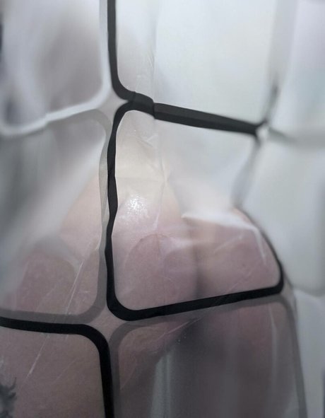 kellymay wow OnlyFans Striptease