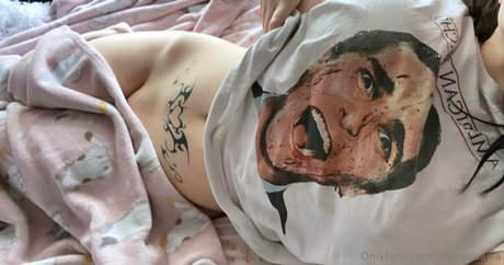 lilangelsawa OnlyFans Leaks Pornografie