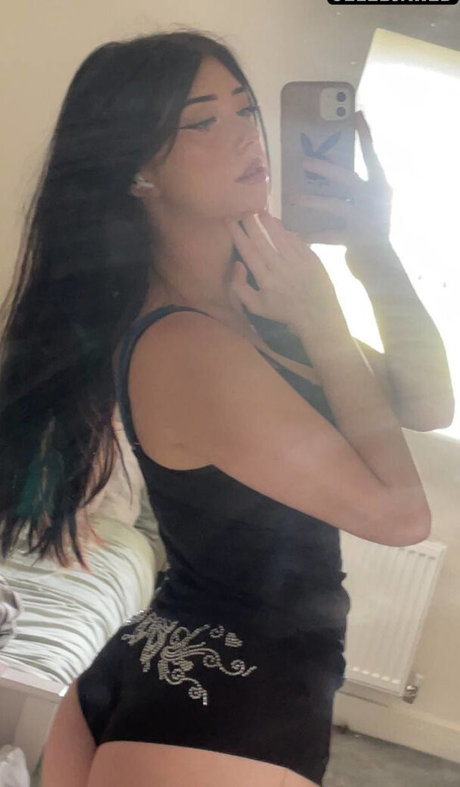 Layla Dream OnlyFans Fotos