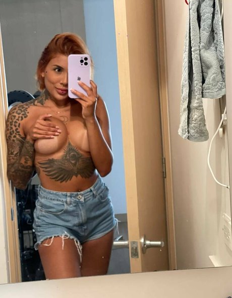 Isabella Nourie OnlyFans Inhaltstyp