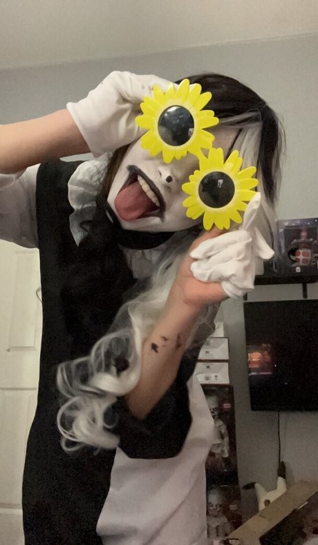 ellegarci OnlyFans Inhalte