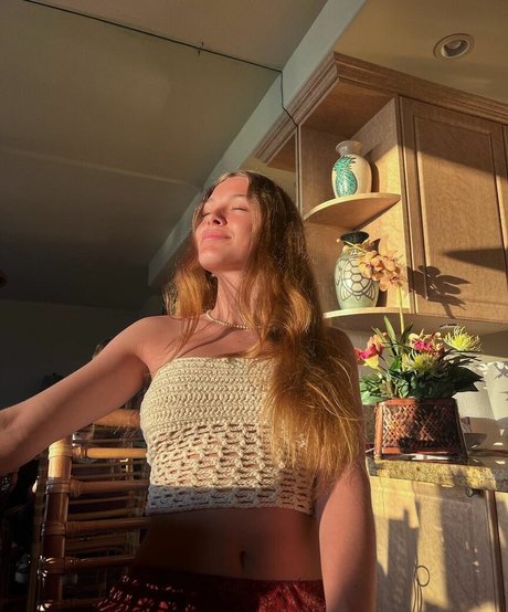 Anika Grace Nacktbilder von OnlyFans