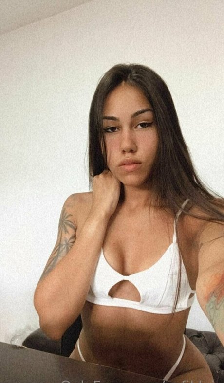 sofiklair OnlyFans Pornografie