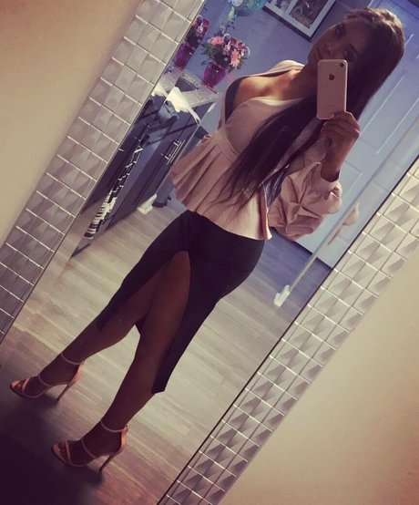 Renee Michelle OnlyFans Model Fotos