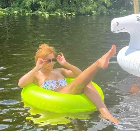 Renee Michelle OnlyFans nackte Brüste